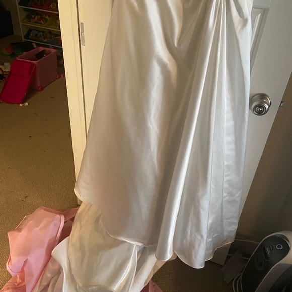 Maggie Sottero size 12 Satin Gown. Never worn. - Picture 6 of 6